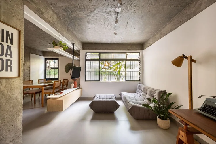 Cartola Apartment Designed by EIXO Z Architects: A Modern Urban Oasis