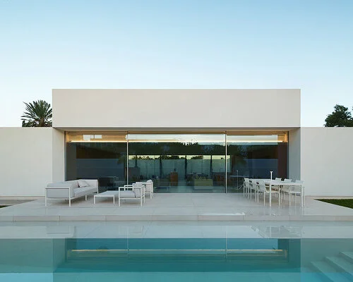 Fran Silvestre Designs Innovative Three-Part Residence with Floating Living Space in Spain